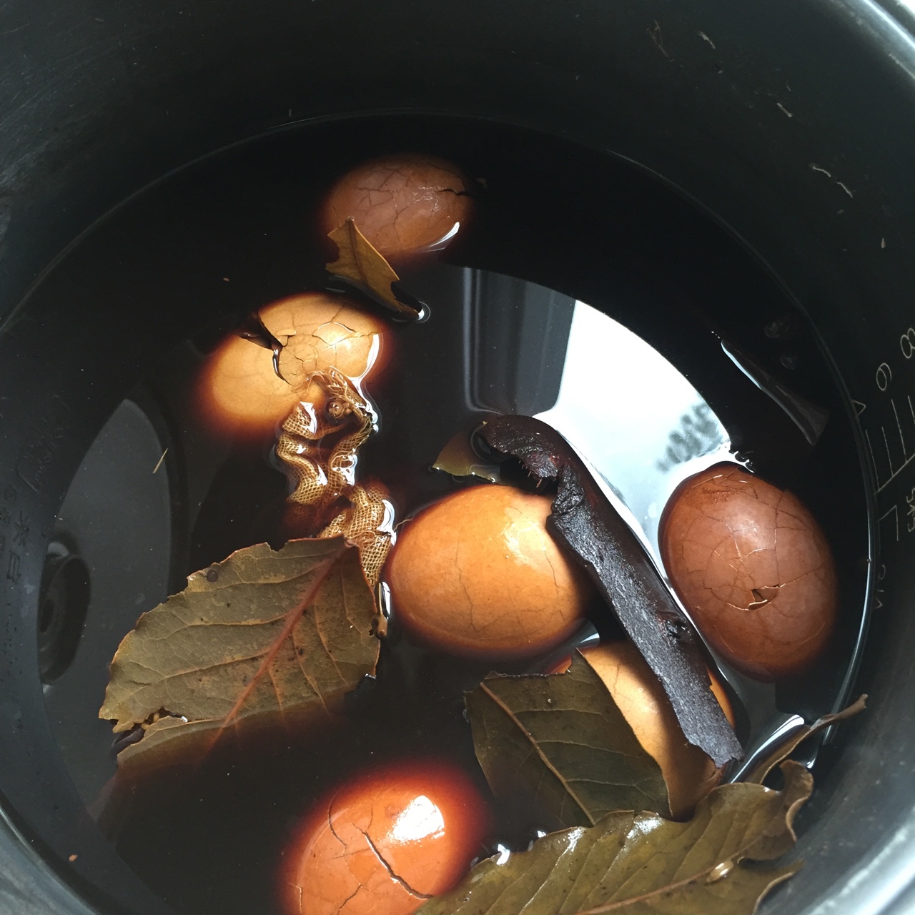 电饭煲煮五香茶叶蛋