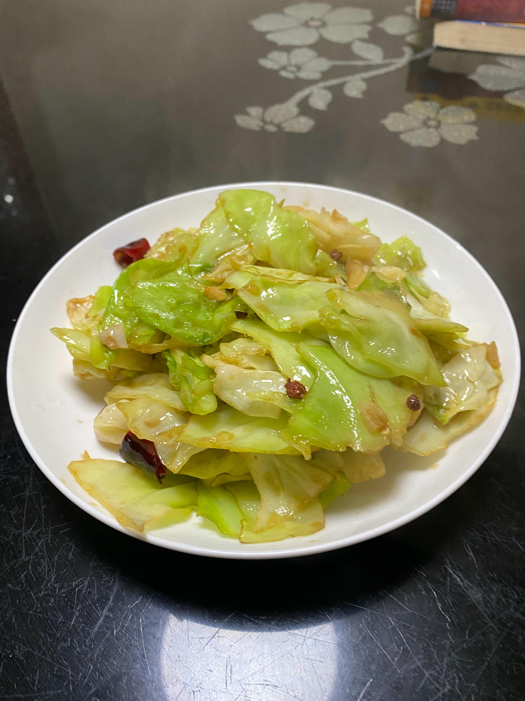厨师长教你：“手撕包菜”的家常做法,简单又不失美味