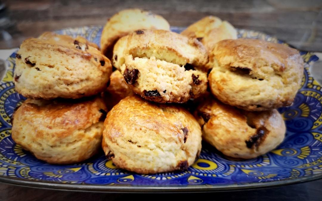 超级松软完美裂纹的司康-English scones