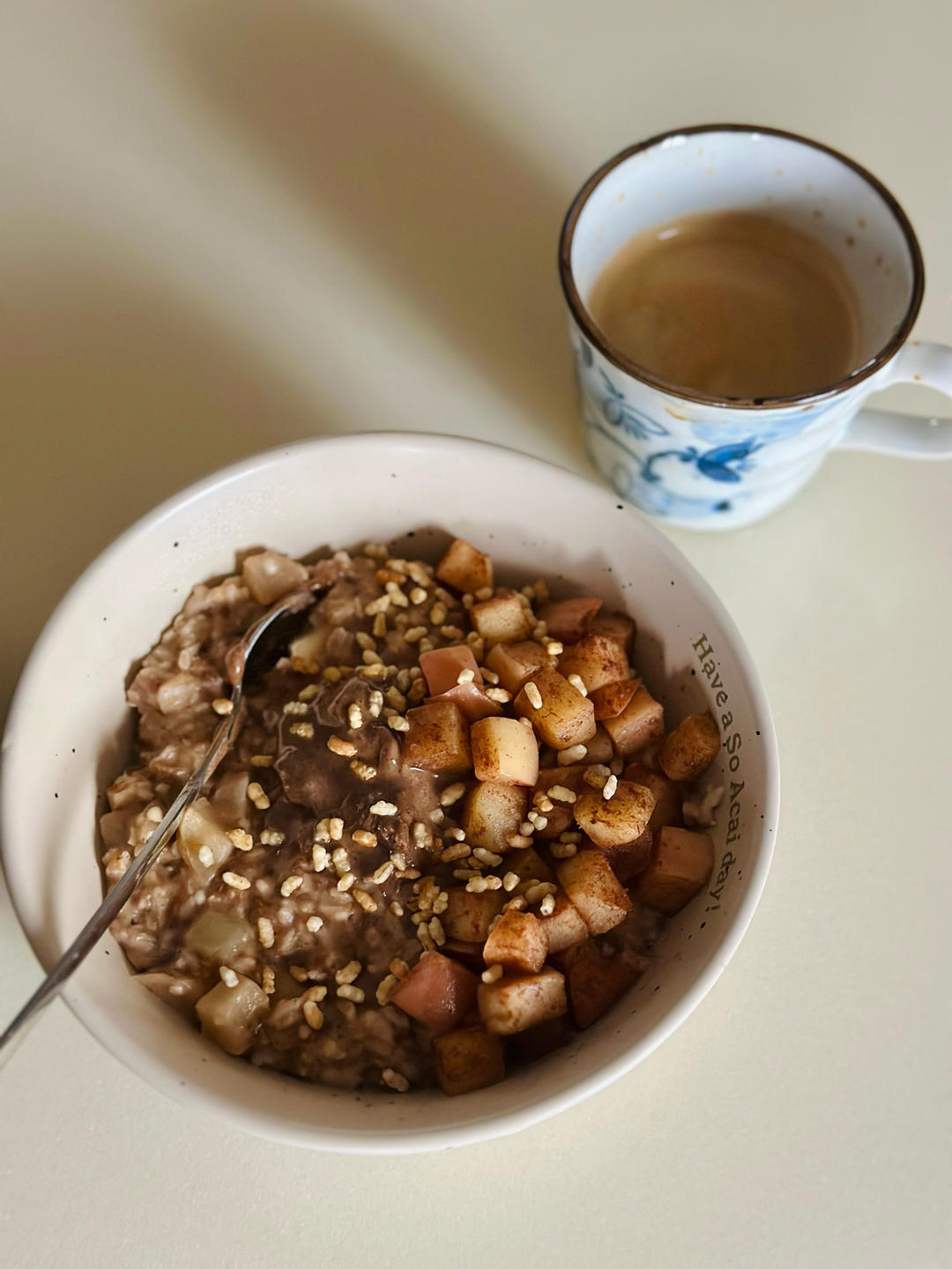 肉桂苹果燕麦粥