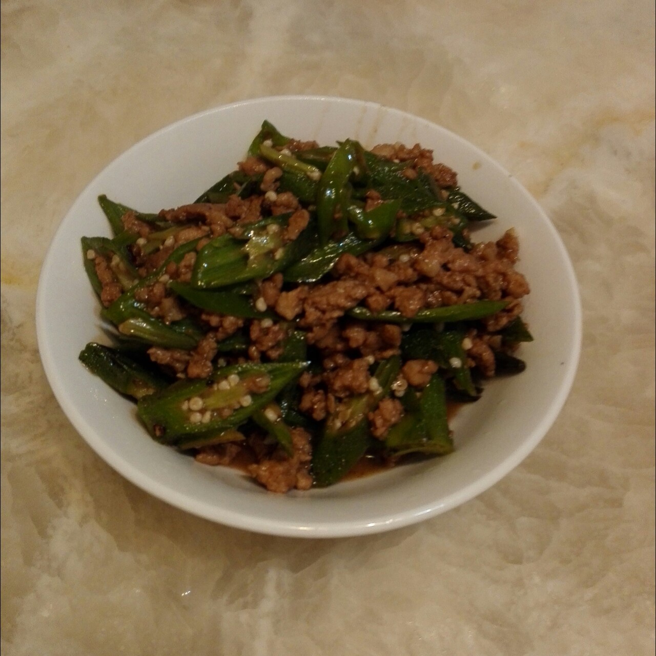 肉末炒秋葵