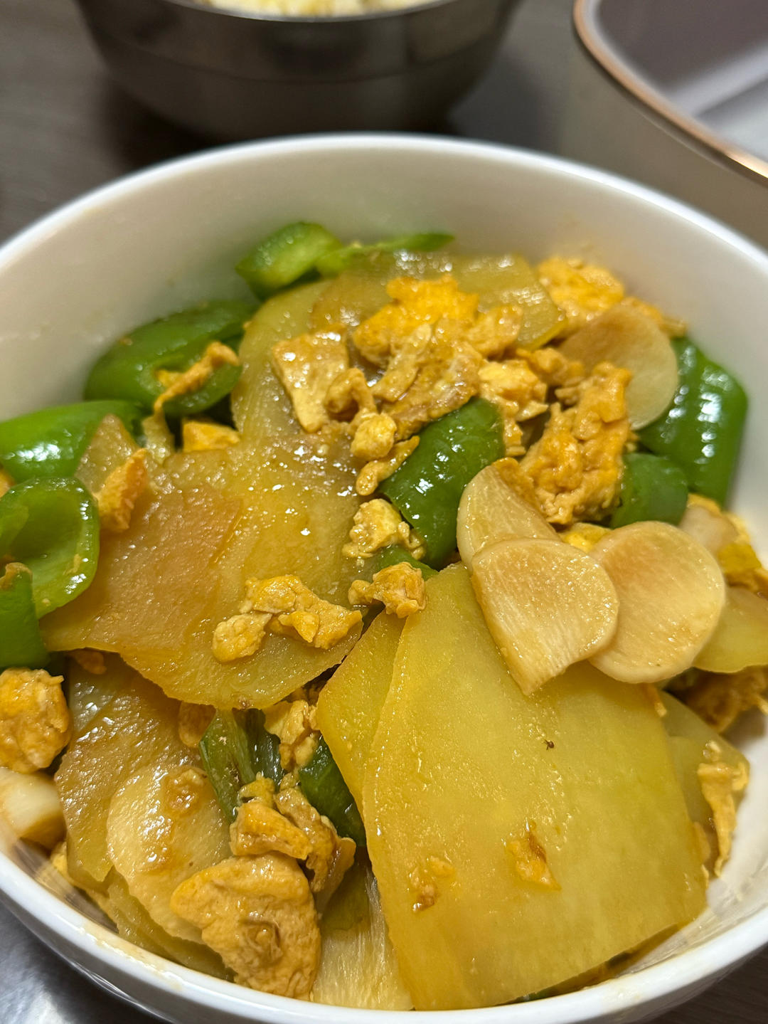 青椒土豆片炒蛋