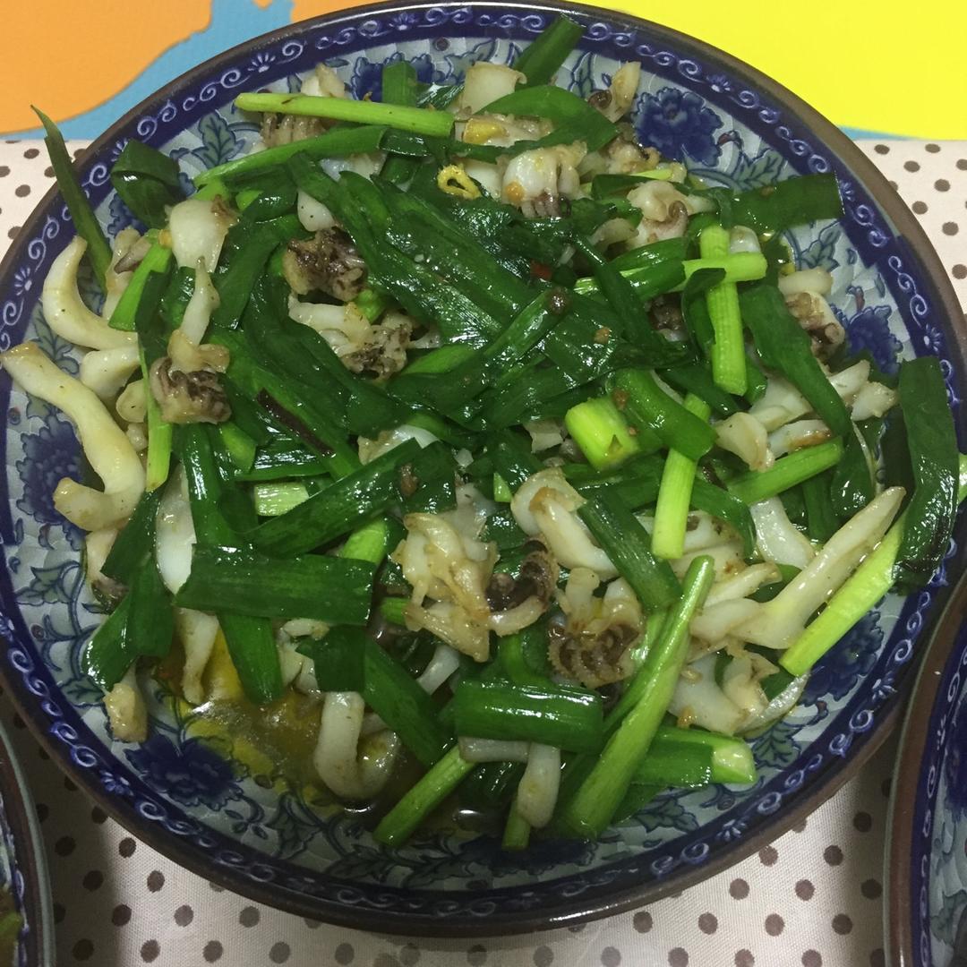 嫩韭菜炒墨鱼仔
