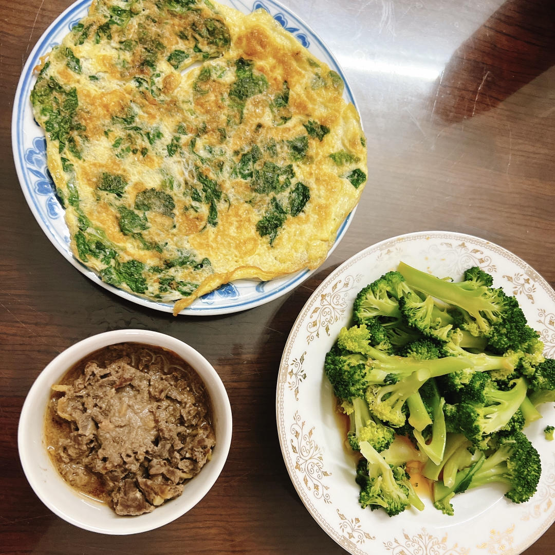 小婷食光🔆芹菜叶炒鸡蛋