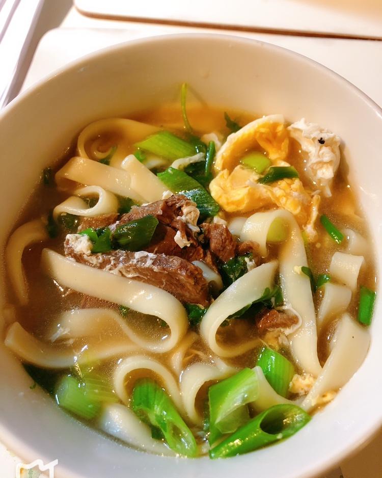 红烧牛肉刀削面