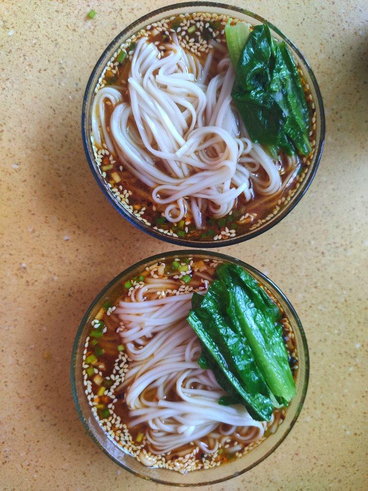 酸汤面