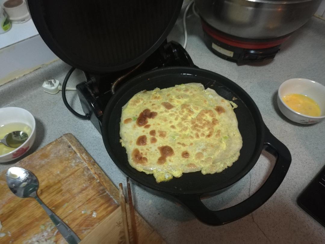 鸡蛋葱油饼                  （更新饼坯保存方法）
