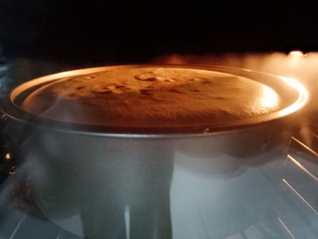 自制淡奶油蛋糕              ♥附：8寸戚风蛋糕方子的做法 步骤9