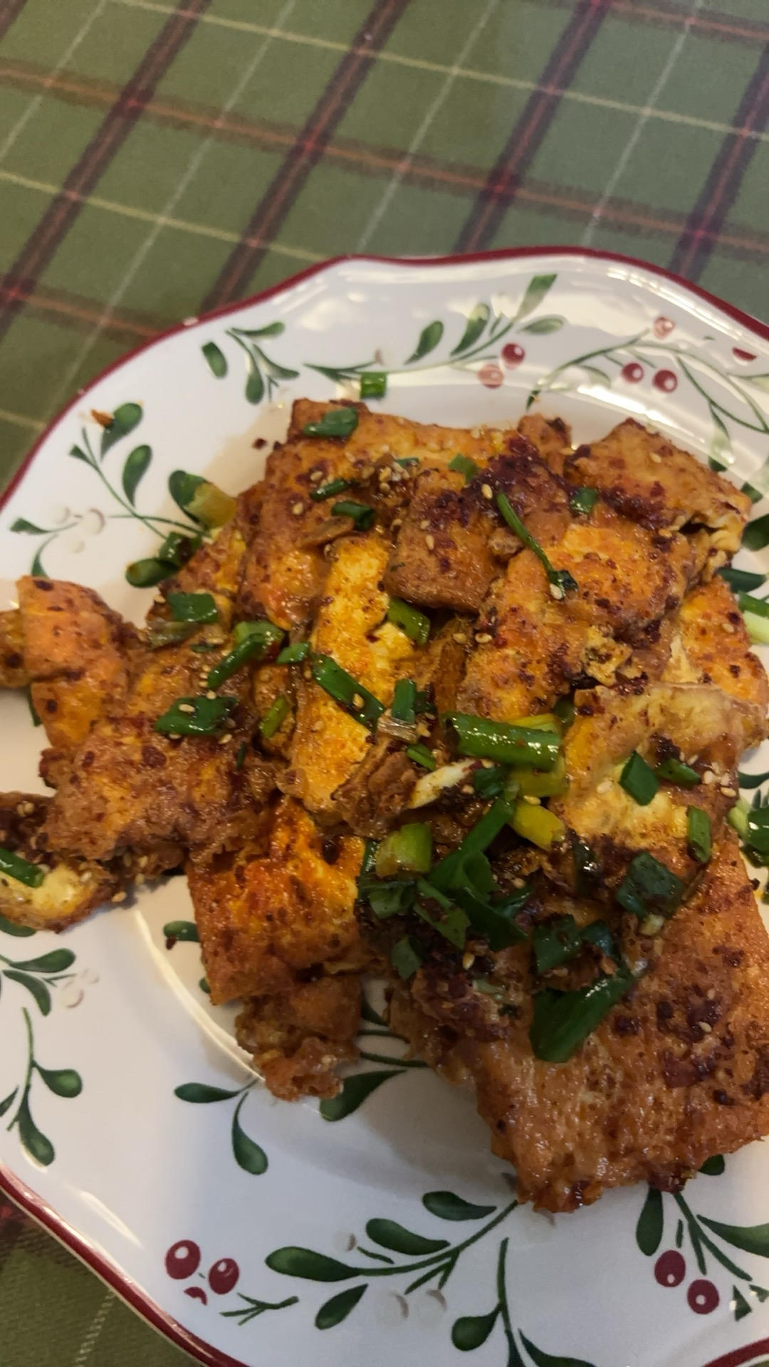 夜市路边摊的香煎豆腐~在家也能轻松做出来.香辣开胃.干净卫生