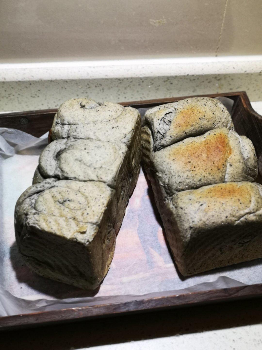 营养丰富的黑芝麻小吐司