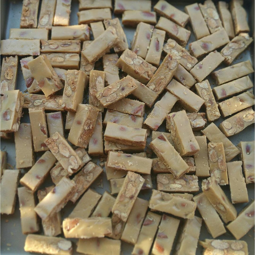 比牛轧糖还要好吃的花生太妃糖（消耗淡奶油）