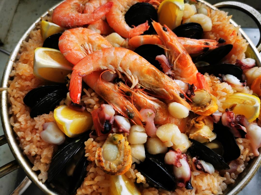高颜值西班牙海鲜烩饭