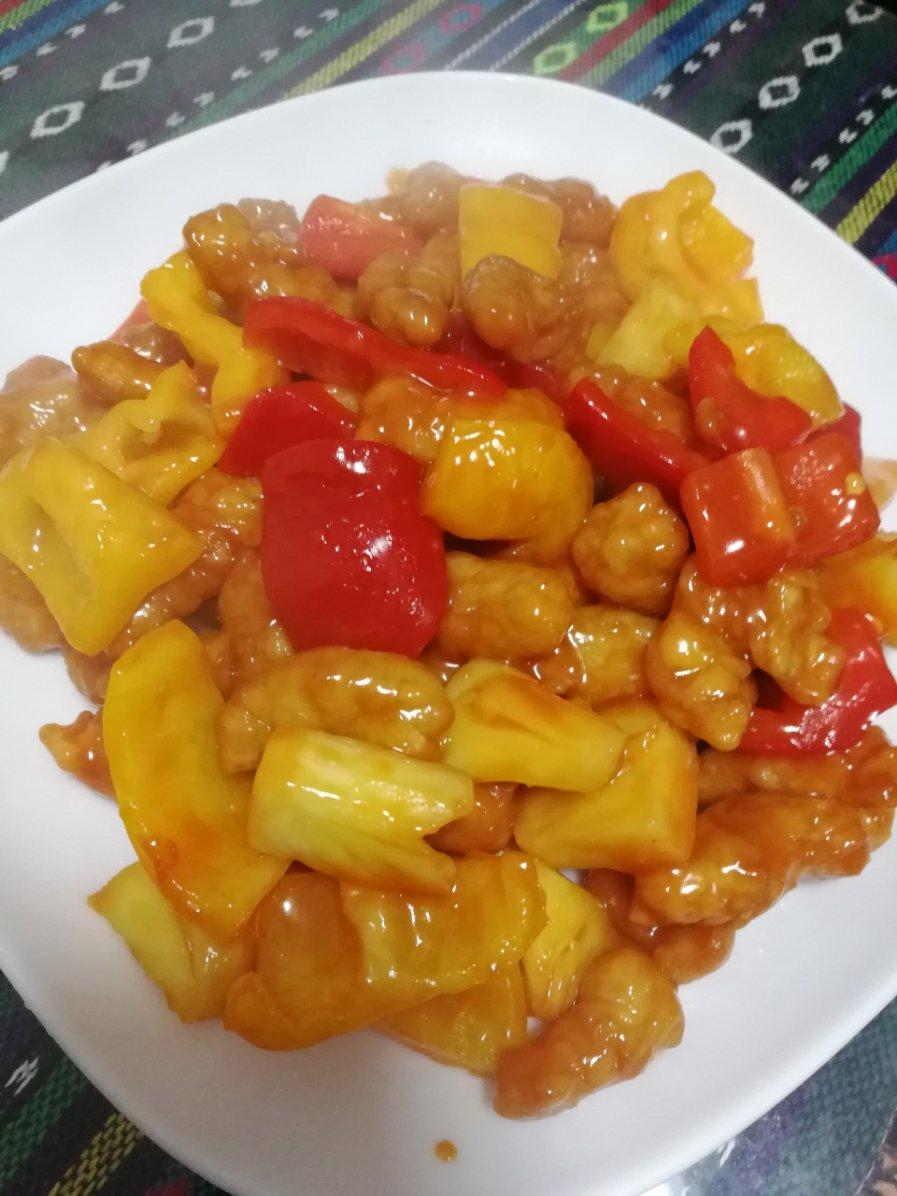 菠萝咕噜肉