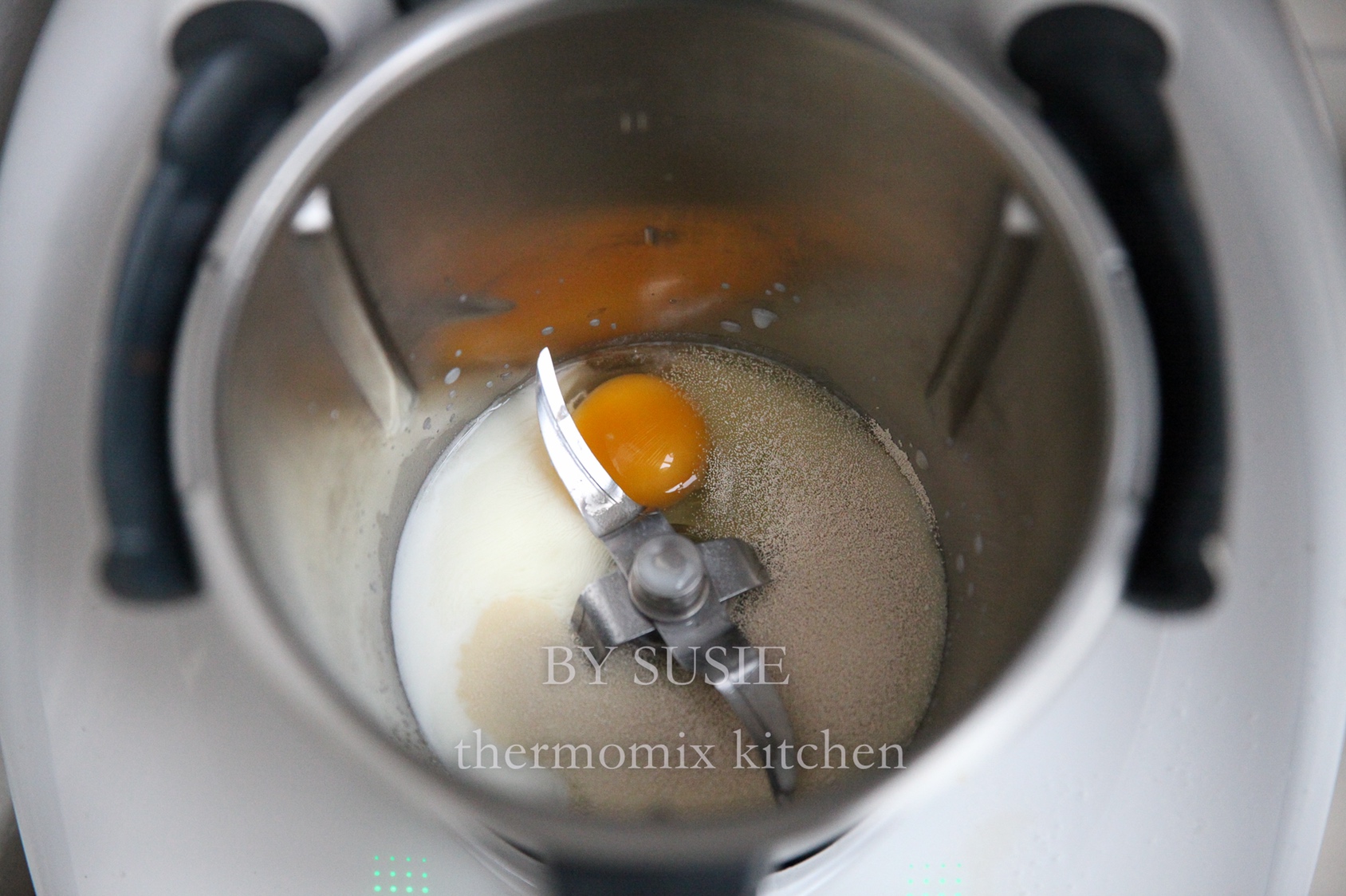 抹茶蜜豆软欧包的做法 步骤4