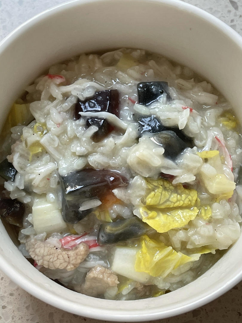 电饭锅版皮蛋瘦肉粥