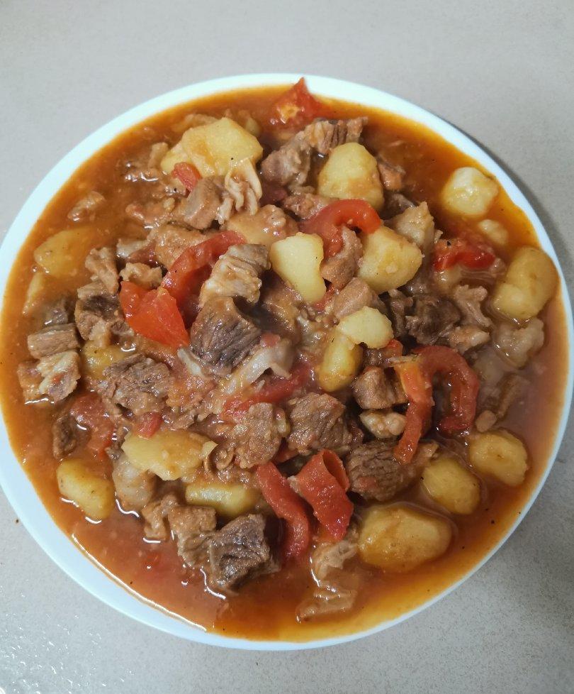 番茄土豆牛腩：比肉还好吃！
