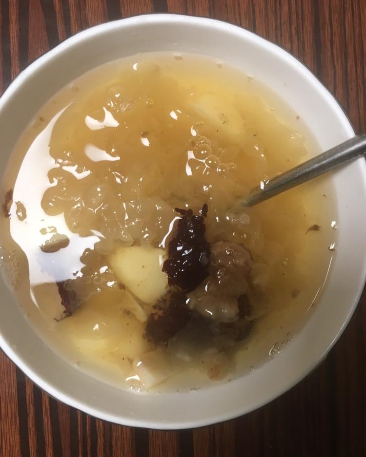 马蹄银耳汤