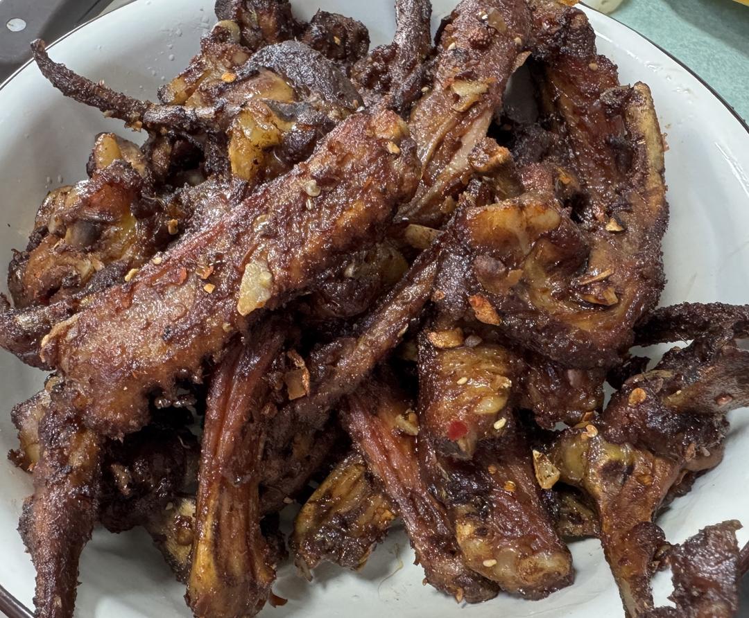 麻辣干锅鸭头｜麻辣过瘾，越啃越香 超级好吃