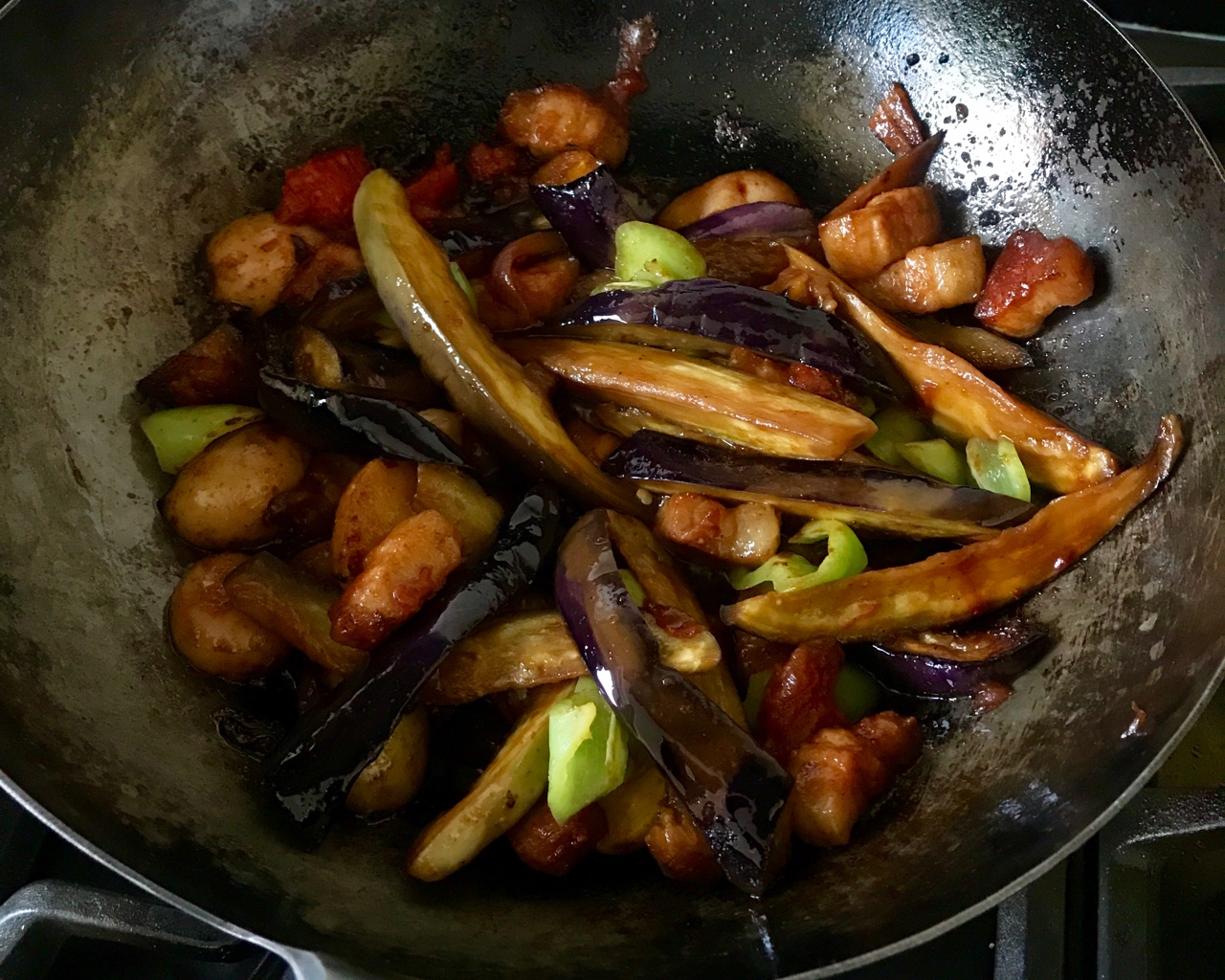 红烧肉茄子土豆焖饭的做法 步骤3
