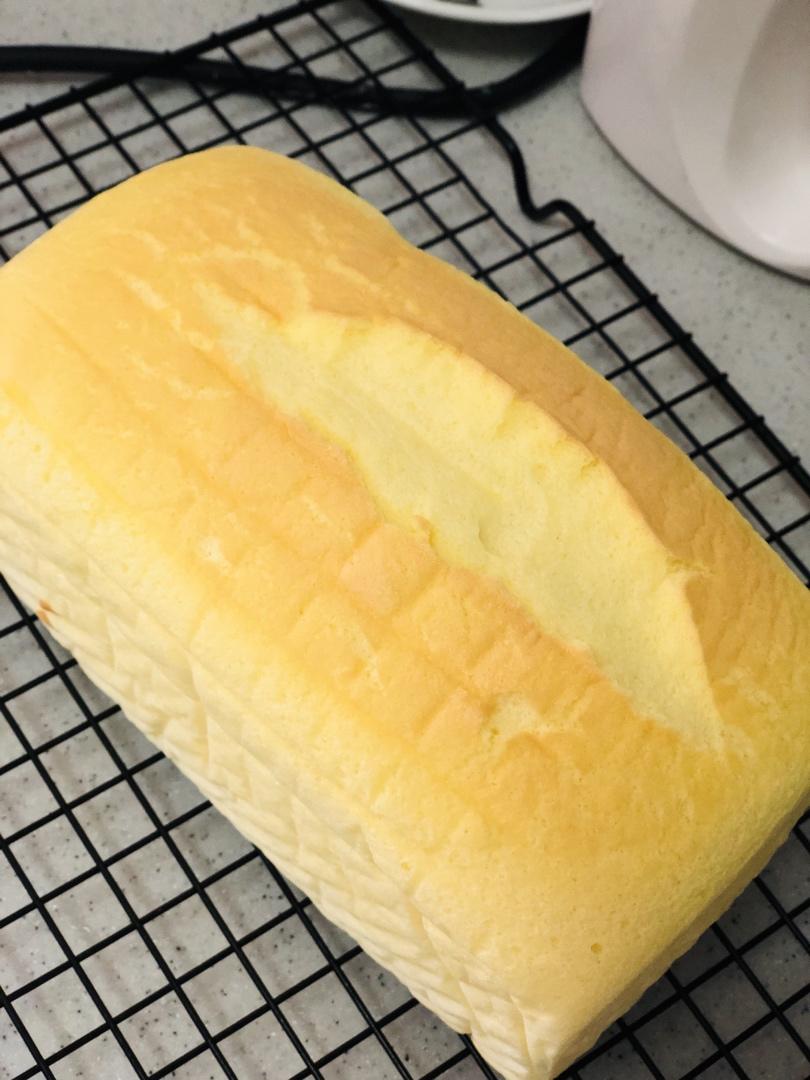 堪比柯基屁股
爆浆芝士🧀古早蛋糕