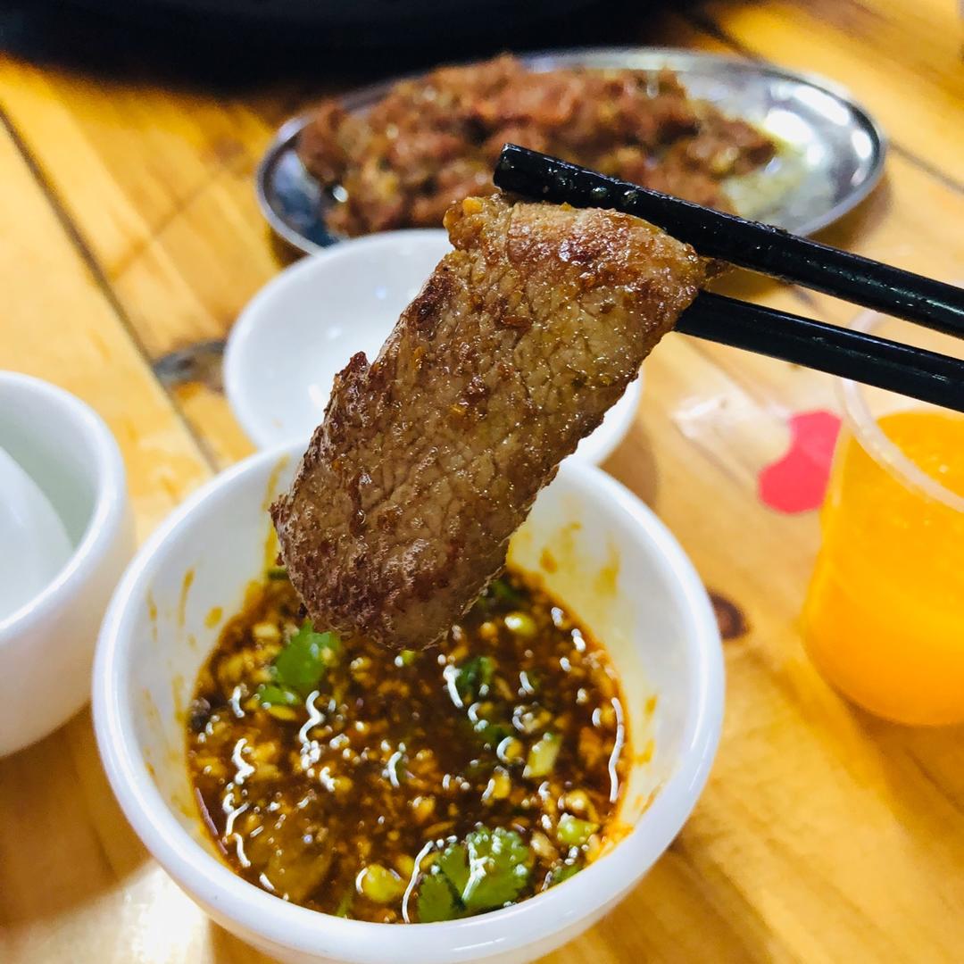 西子爱吃吃吃