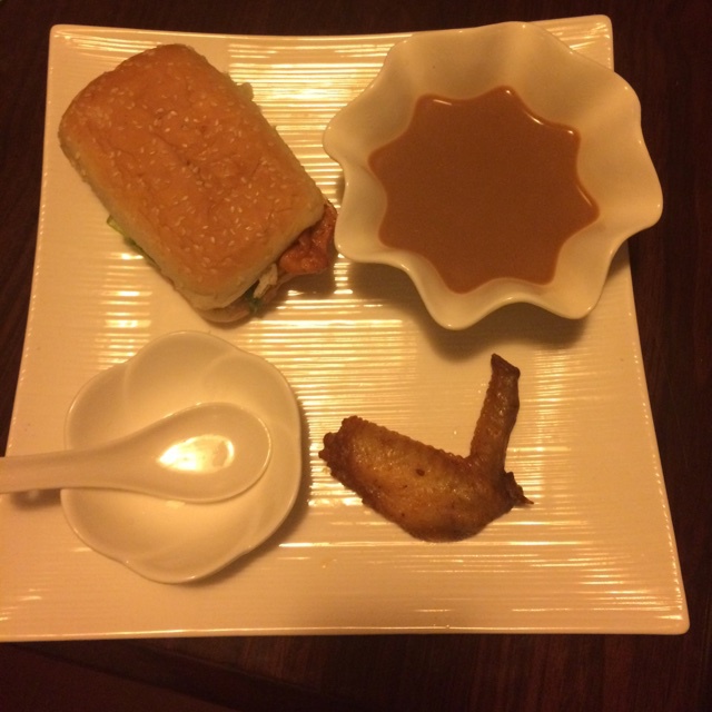 肯德基早餐汉堡轻松在家做 ---『玉米鸡肉汉堡包』