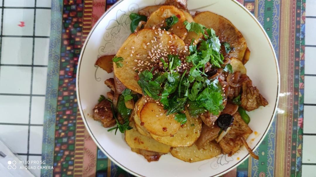 香煎五花肉土豆片