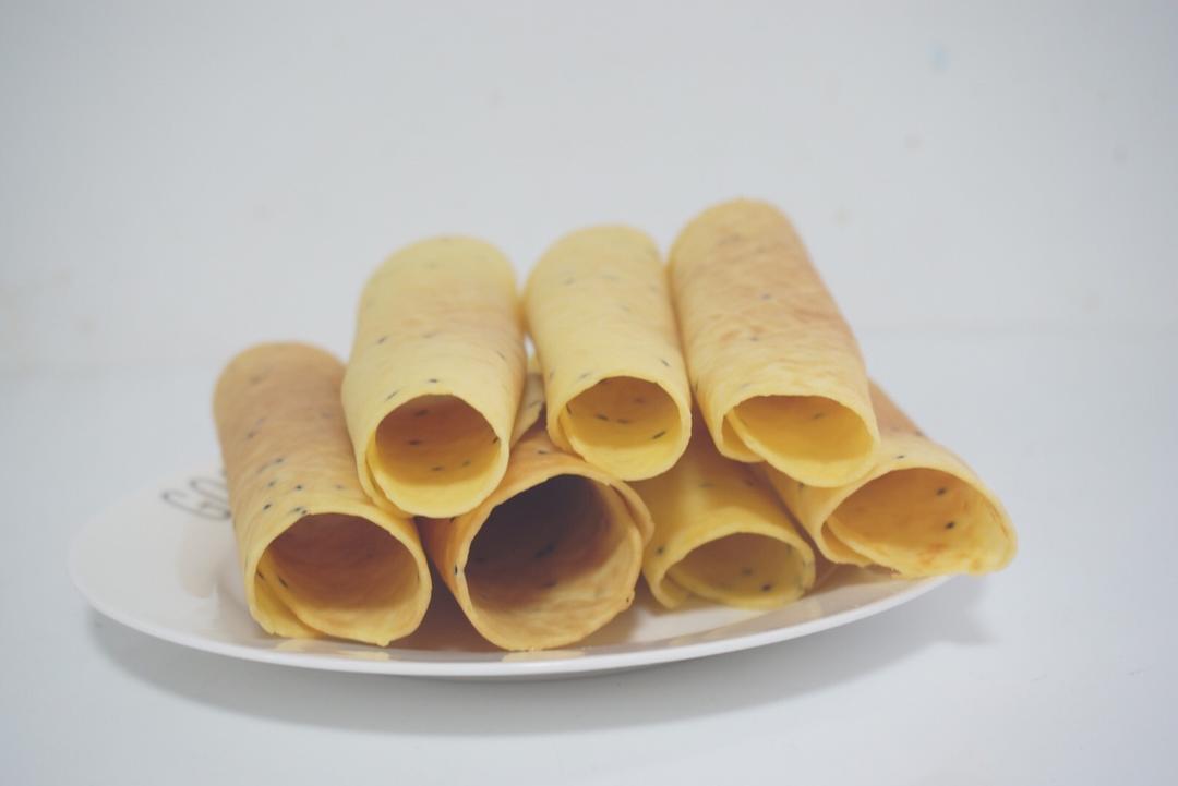 芝麻香酥蛋卷（视频食谱）