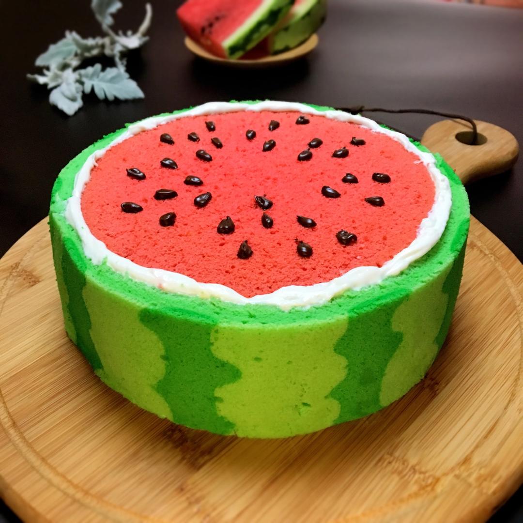 season_j做的西瓜造型奶油蛋糕
