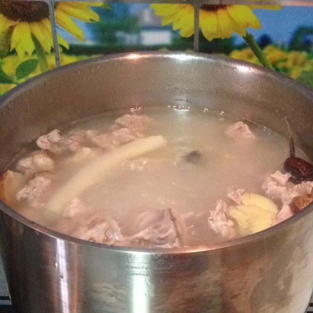 浓白暖身羊肉汤的做法