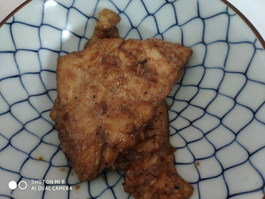 【嫩煎鸡胸肉】