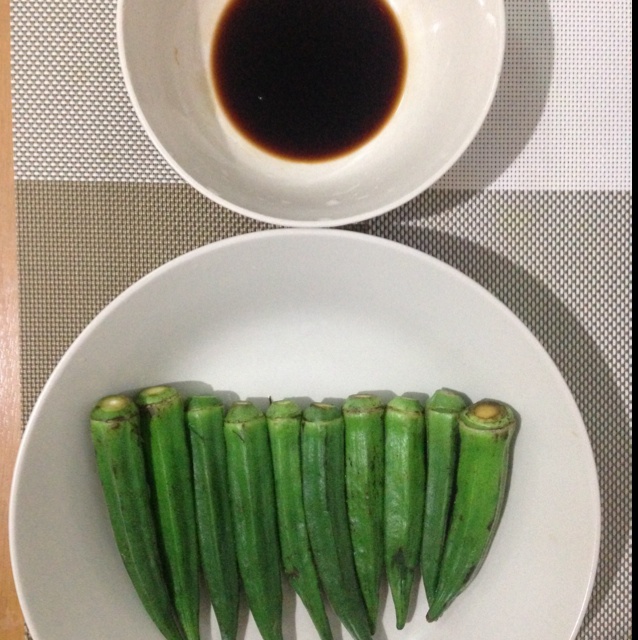 白灼秋葵