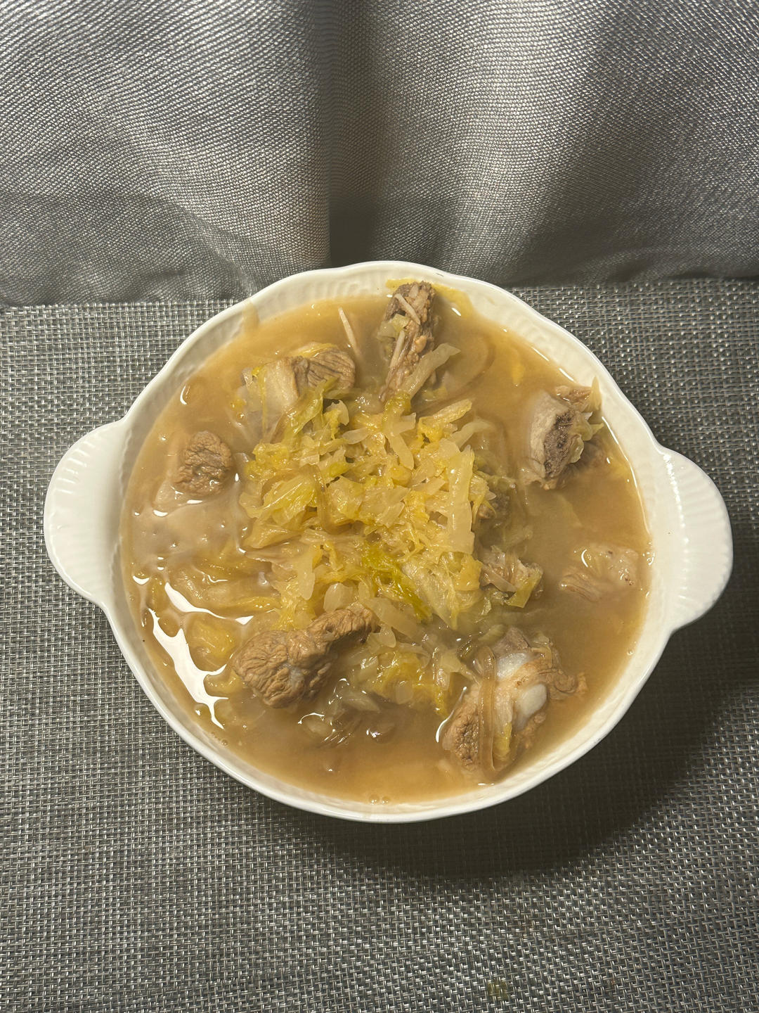 东北酸菜猪肉炖粉条