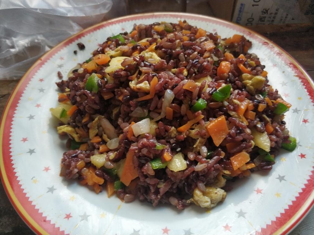 北极虾菠萝炒饭的做法