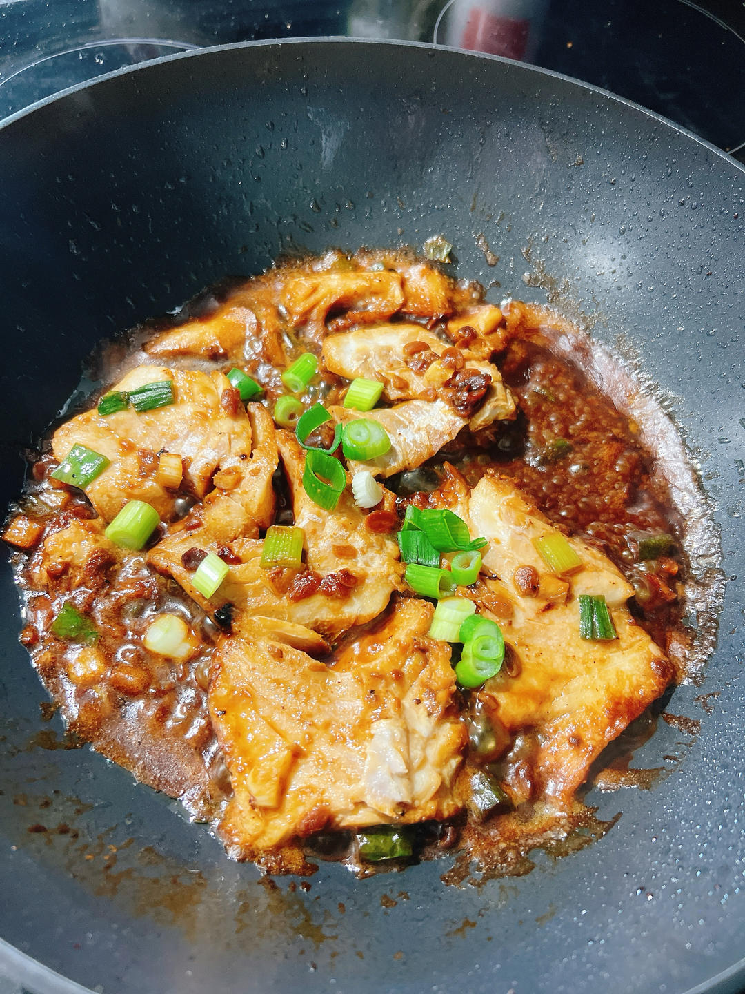 黄豆酱焖鱼