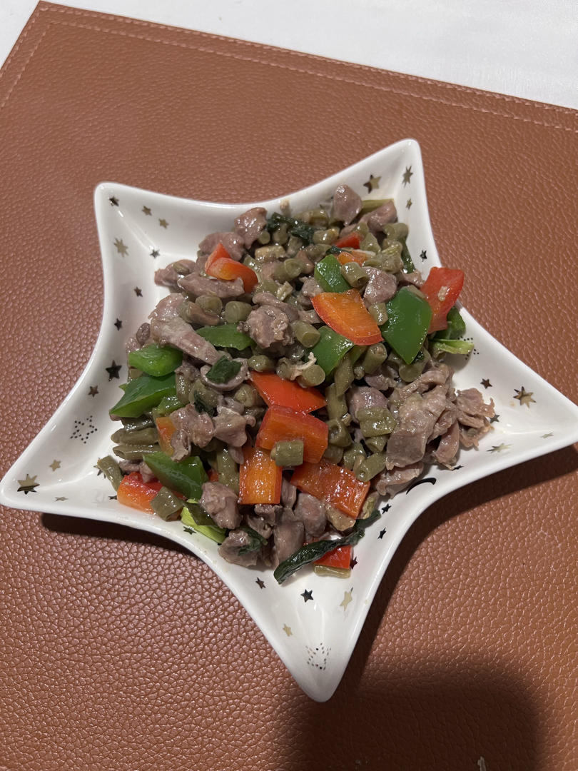 酸豆角炒鸡胗