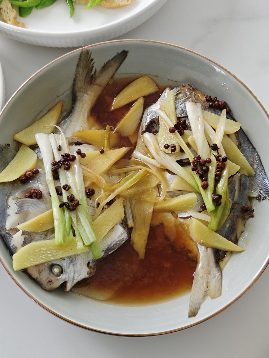 清蒸白鲳鱼