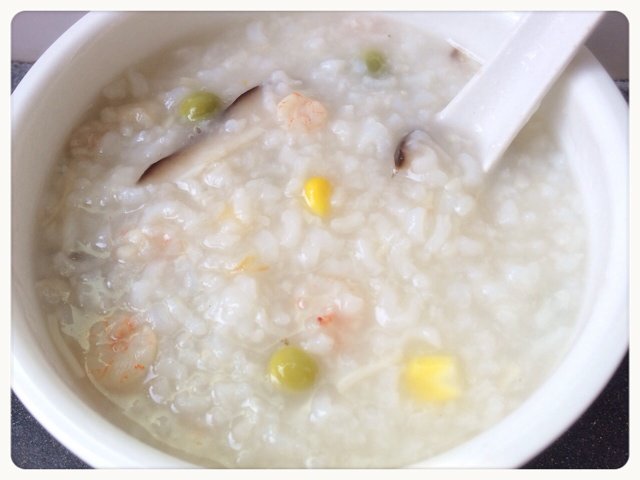 鲜虾蔬菜粥