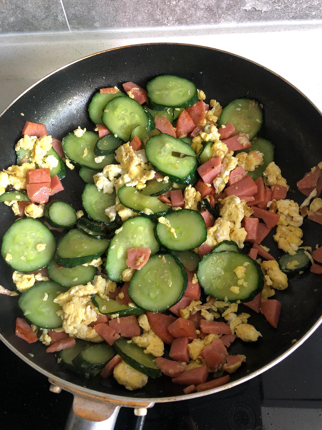 清脆爽口下饭菜-黄瓜鸡蛋炒火腿肠