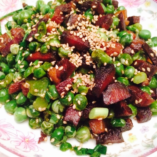 腊肉炒豌豆