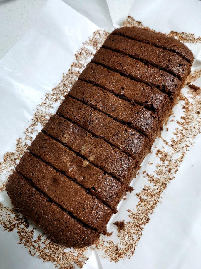 平平无奇的无糖无油巧克力蛋糕