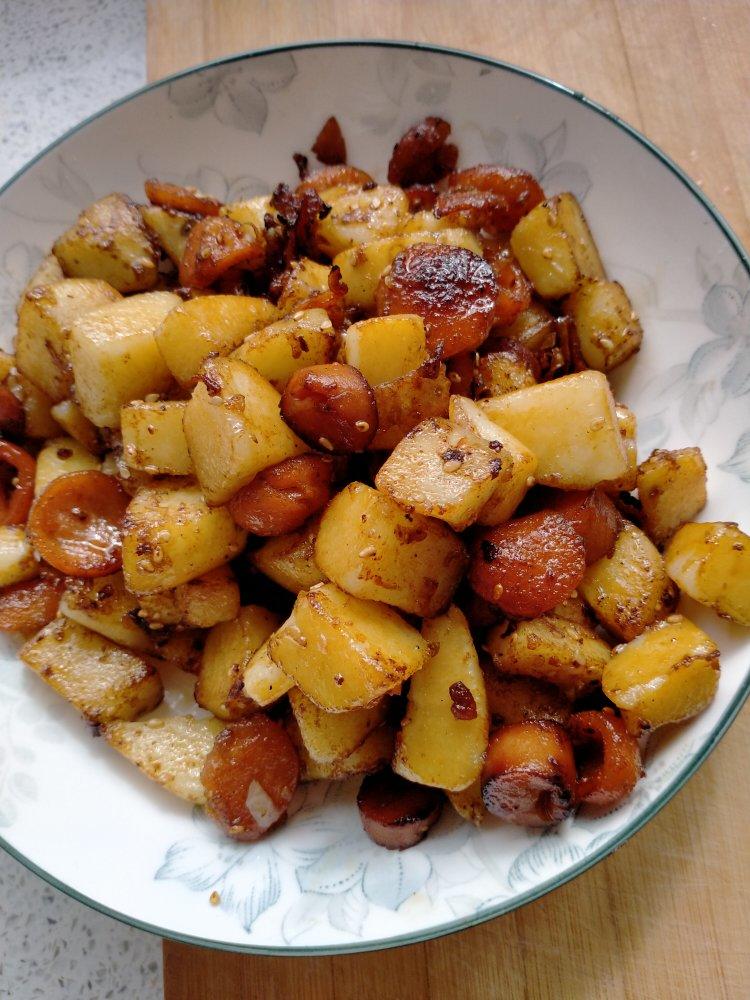 孜然火腿土豆丁