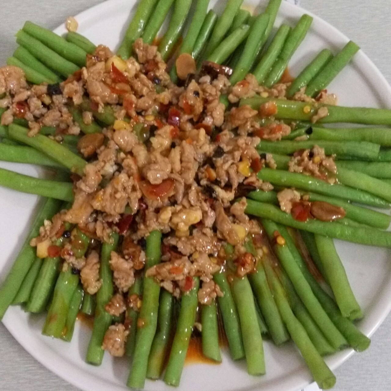 麻酱拌豆角--自制黑芝麻花生酱