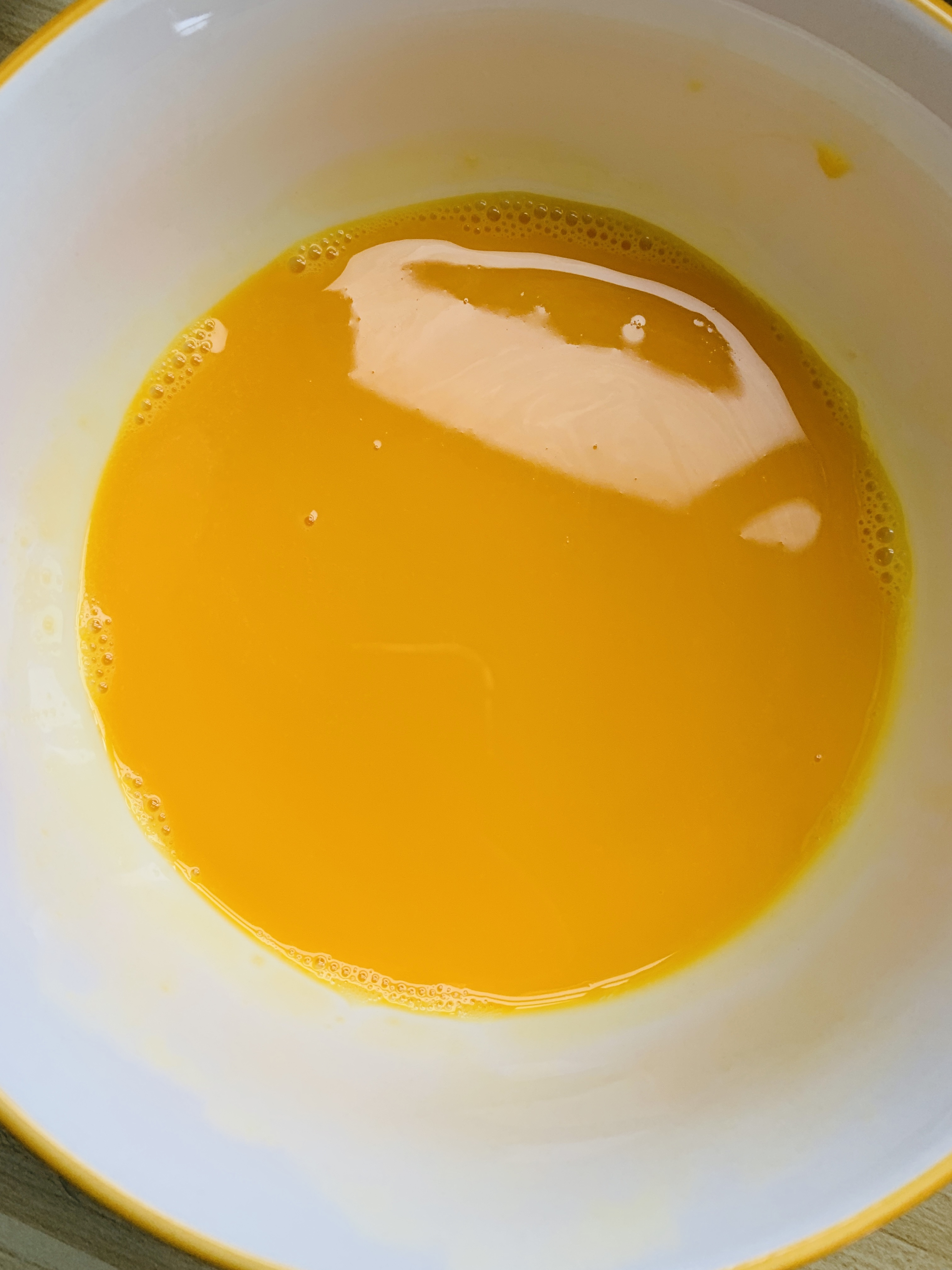 韭黄炒蛋的做法 步骤2