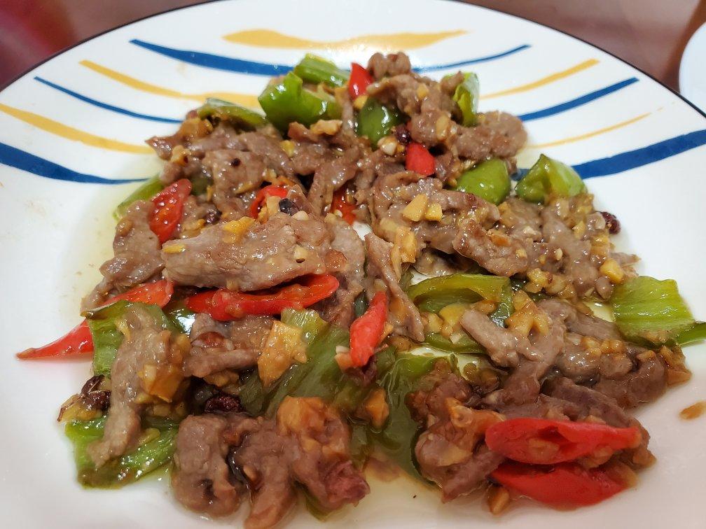 家常小炒牛肉（嫩滑爆赞）