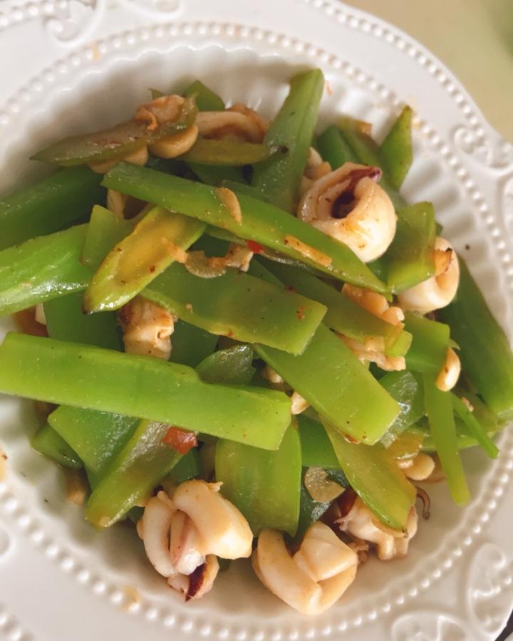 梦中人设做的鱿鱼炒莴笋片