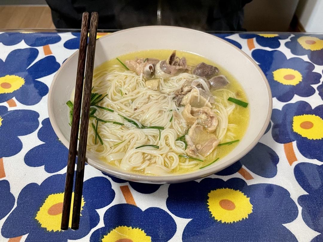 鸡汤面｜鲜嫩咸香鸡油 杭州百家鸡味馆版