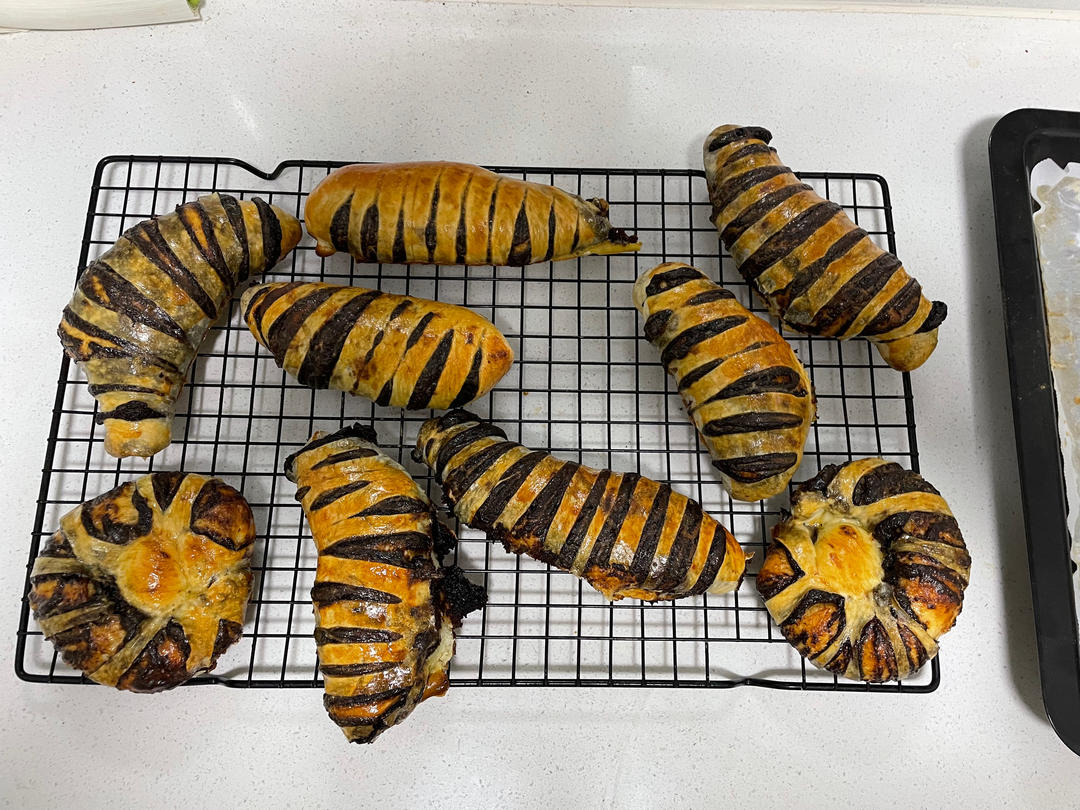 枣泥毛毛虫🐛面包（9个）