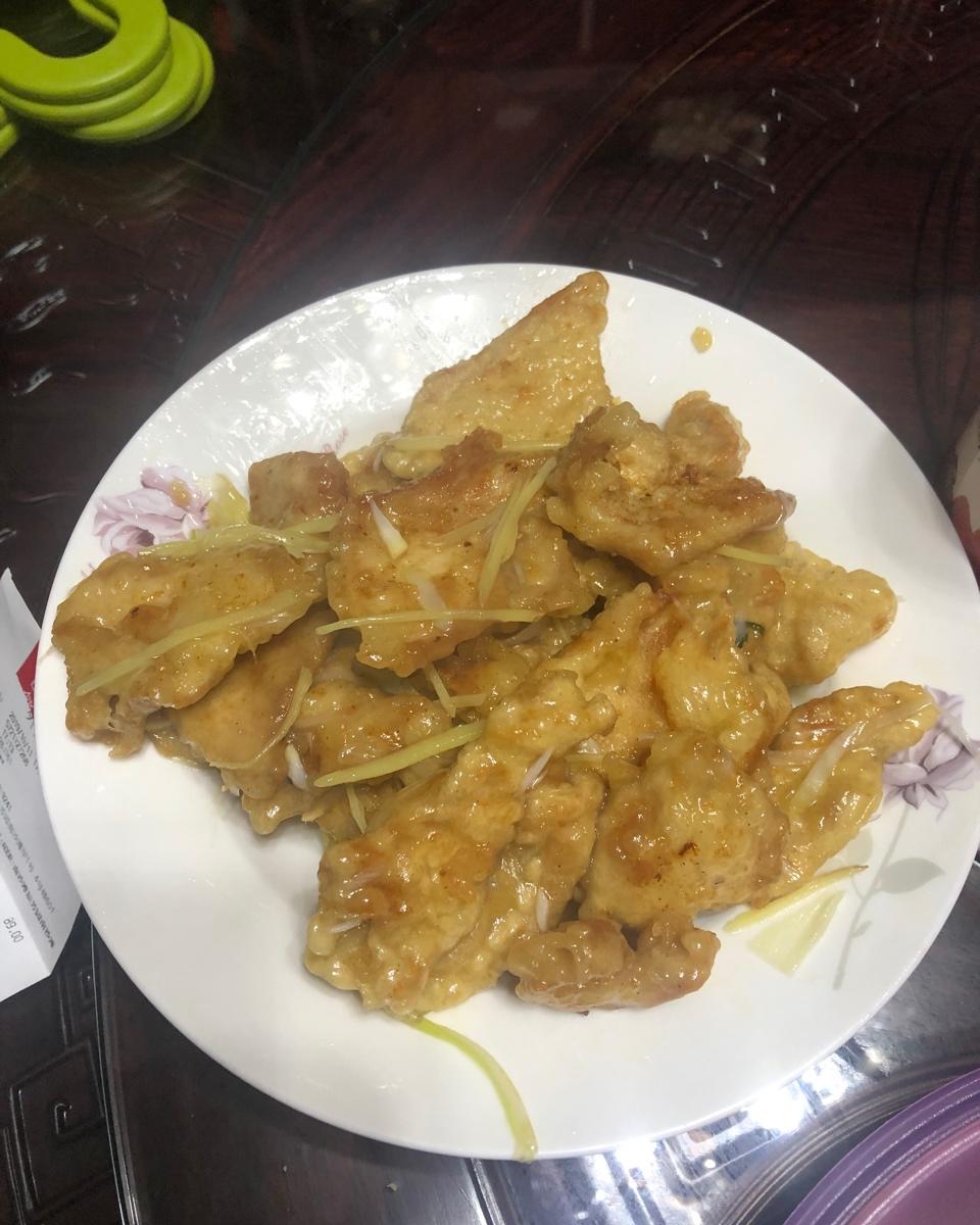 厨师长教你：“锅包肉”的家常做法，色泽金黄，口味酸甜！
