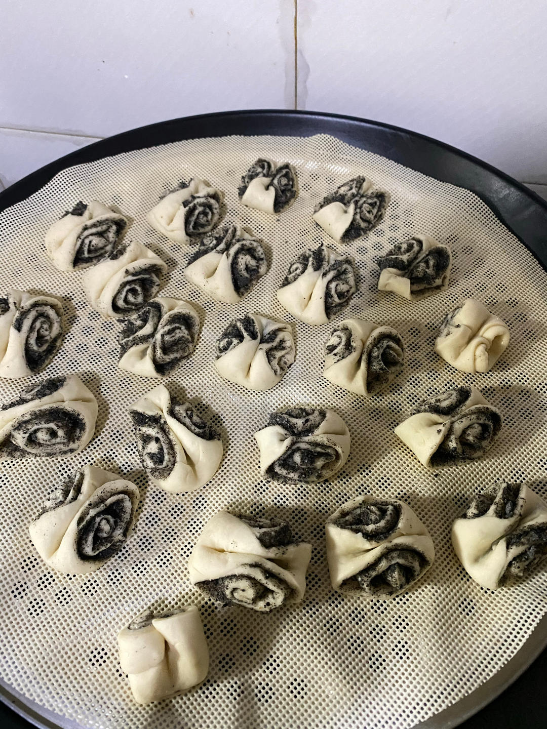 椒盐小花卷，做法简单好看又好吃！